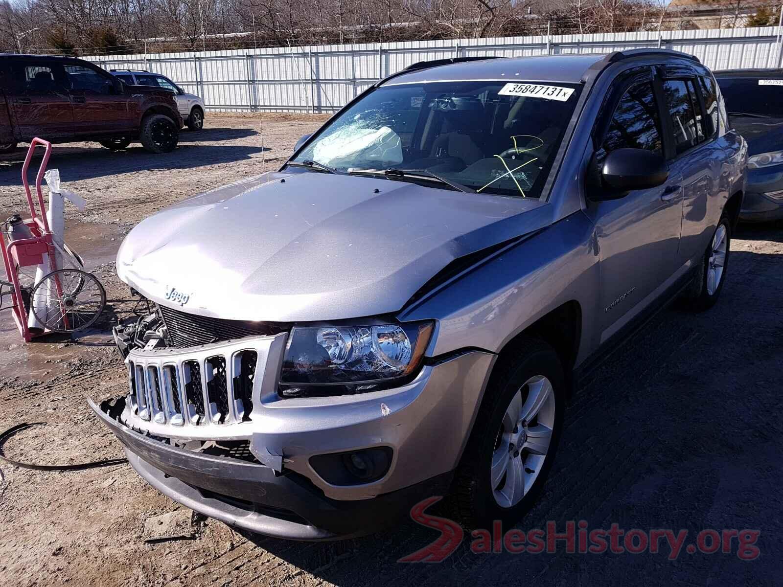 1C4NJDBB2GD500401 2016 JEEP COMPASS