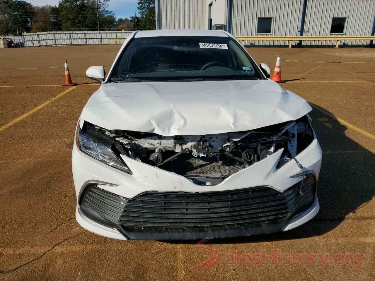 4T1C11AK5NU644833 2022 TOYOTA CAMRY