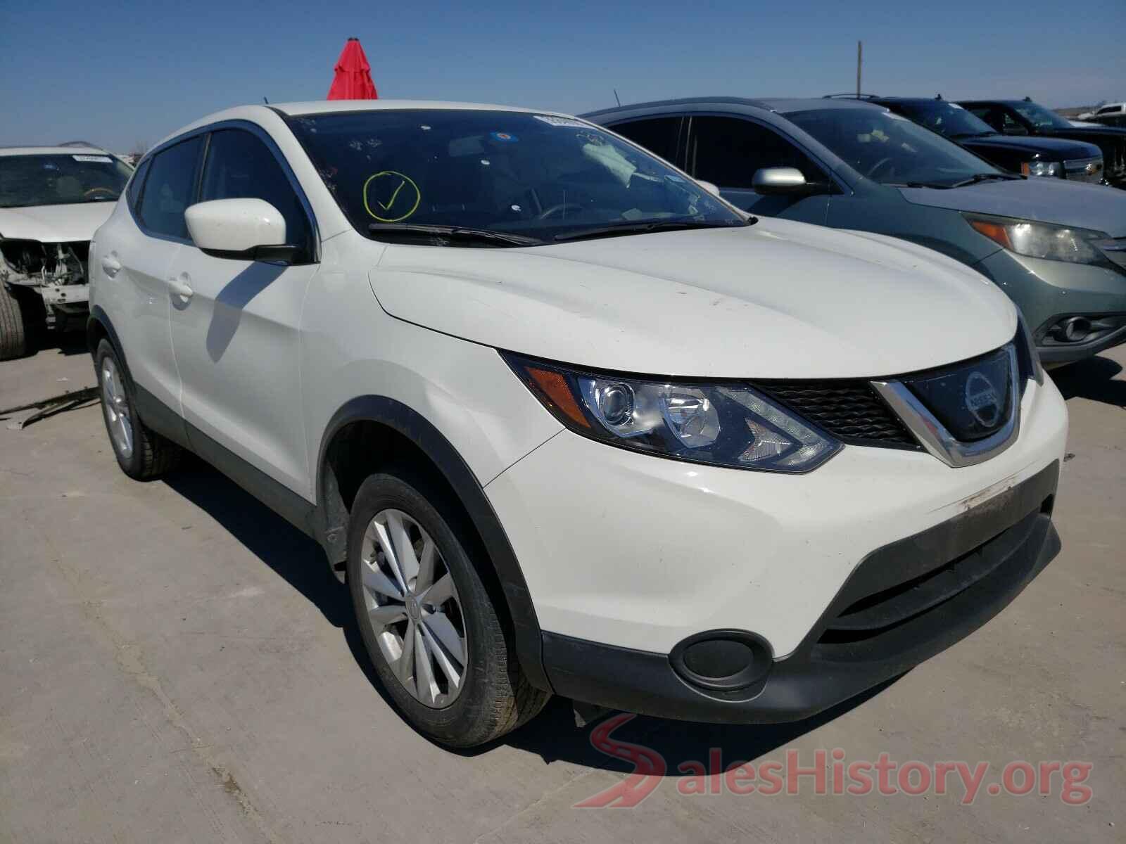 JN1BJ1CP5JW161983 2018 NISSAN ROGUE