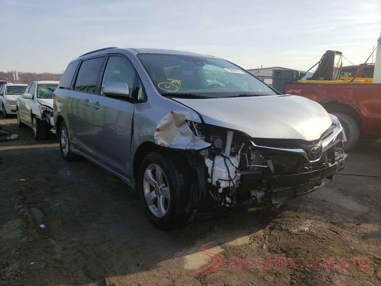 5TDKZ3DC9KS014791 2019 TOYOTA SIENNA