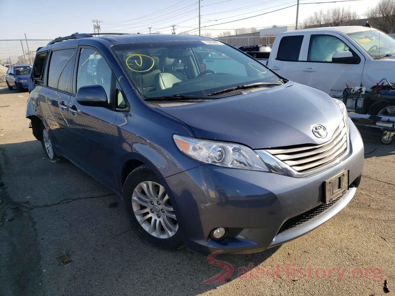 5TDYZ3DC0HS774935 2017 TOYOTA SIENNA