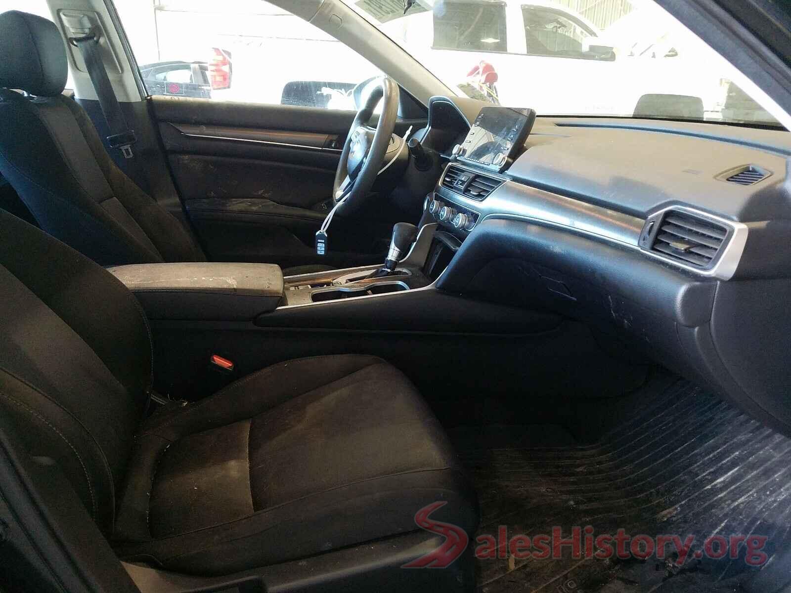 1HGCV1F1XKA098201 2019 HONDA ACCORD