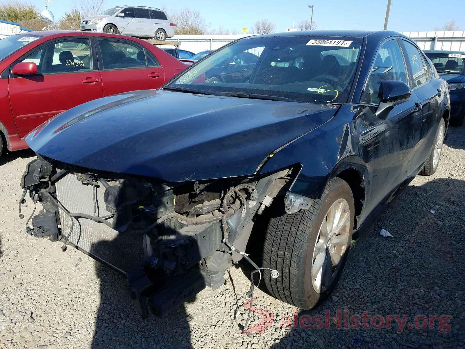 4T1B11HK0JU527818 2018 TOYOTA CAMRY