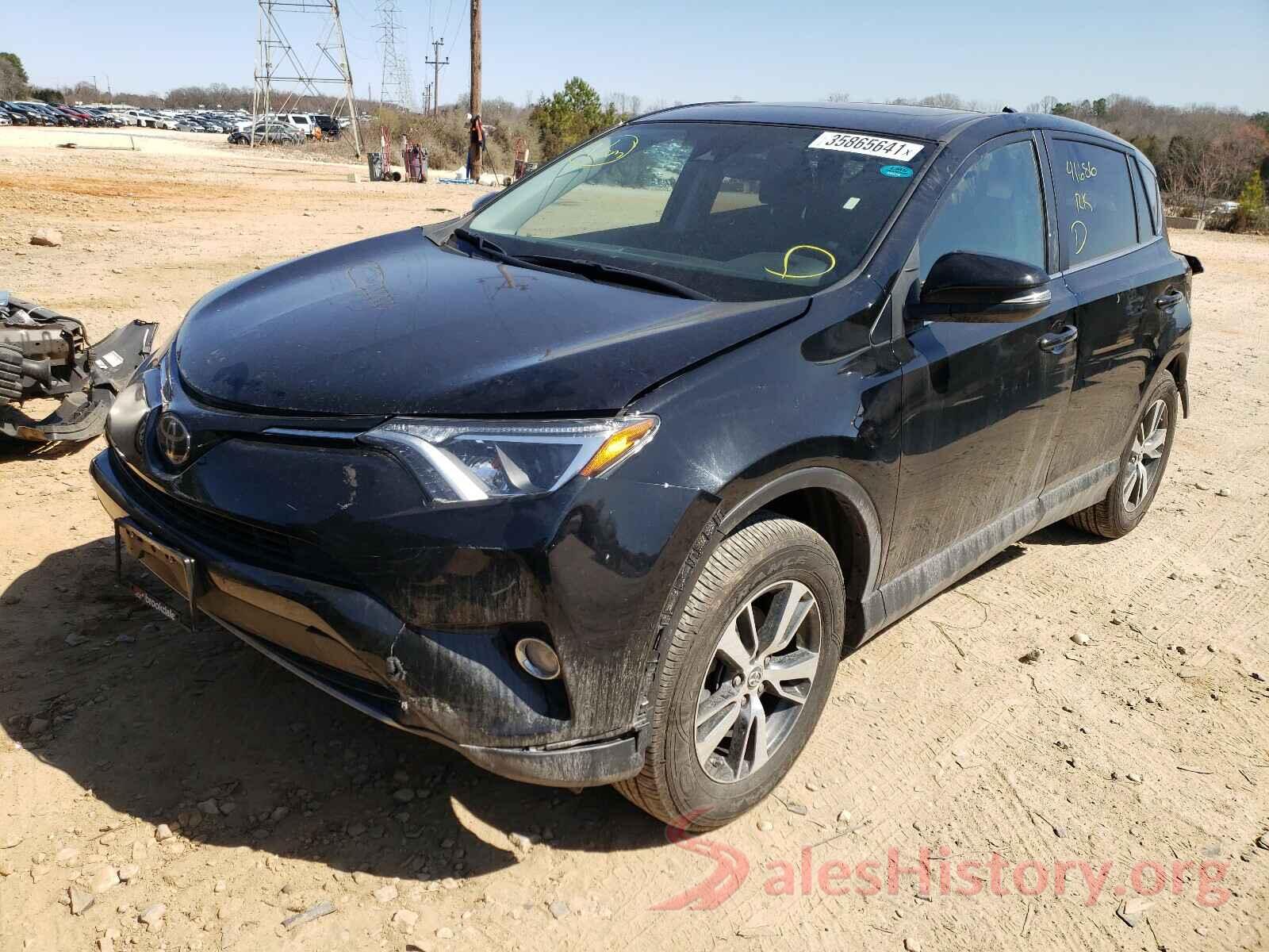 2T3RFREV3JW812453 2018 TOYOTA RAV4