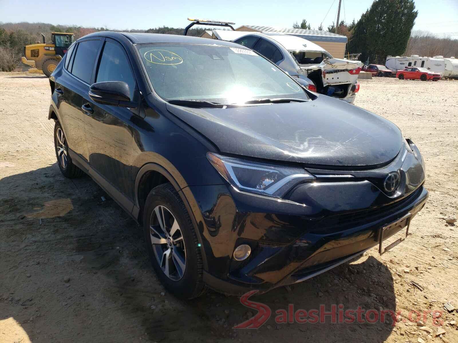 2T3RFREV3JW812453 2018 TOYOTA RAV4