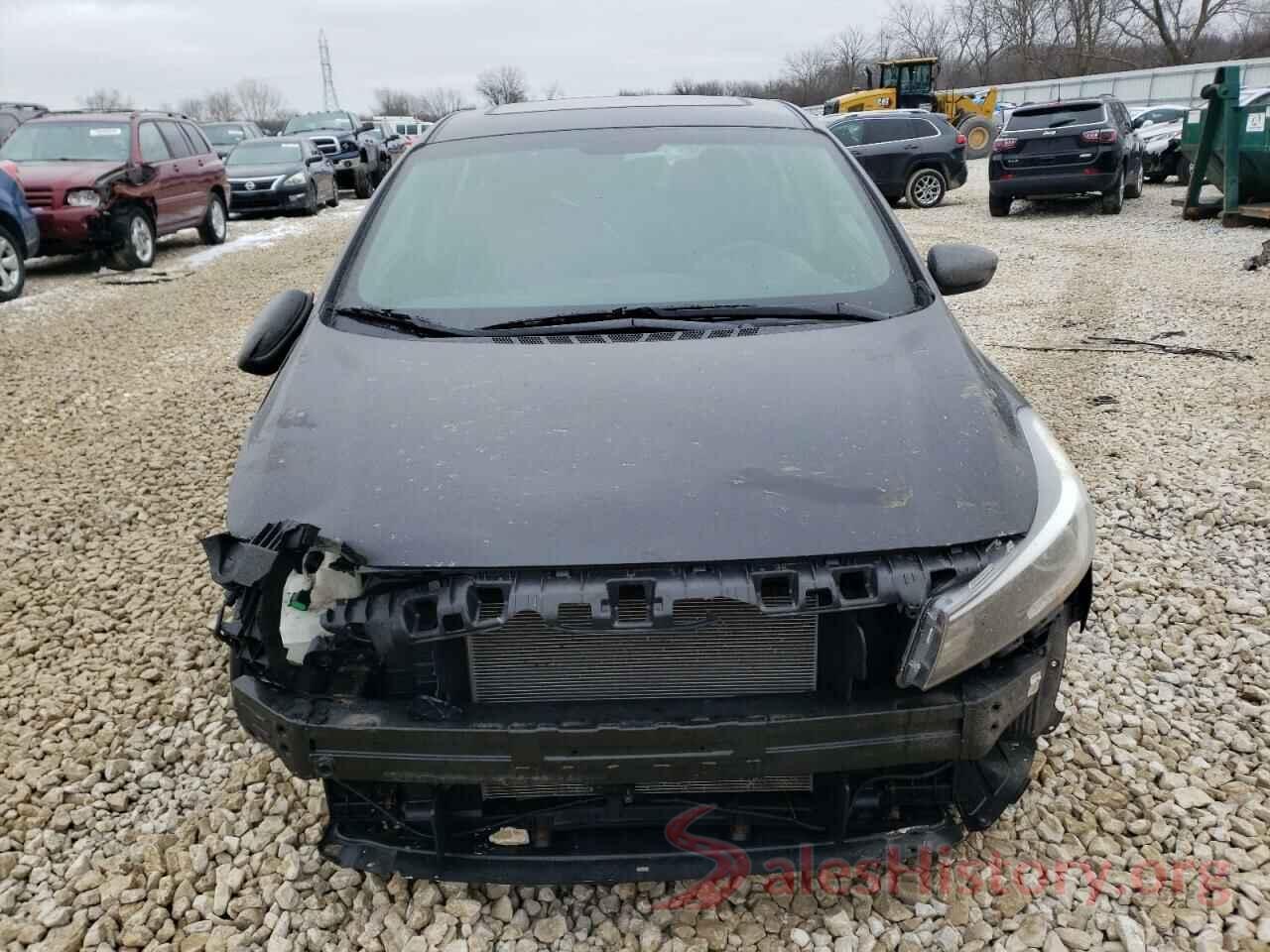 3KPFK4A72JE196040 2018 KIA FORTE