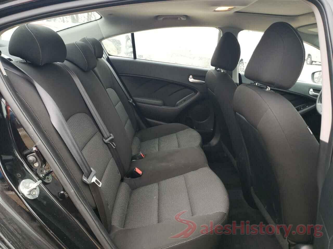 3KPFK4A72JE196040 2018 KIA FORTE