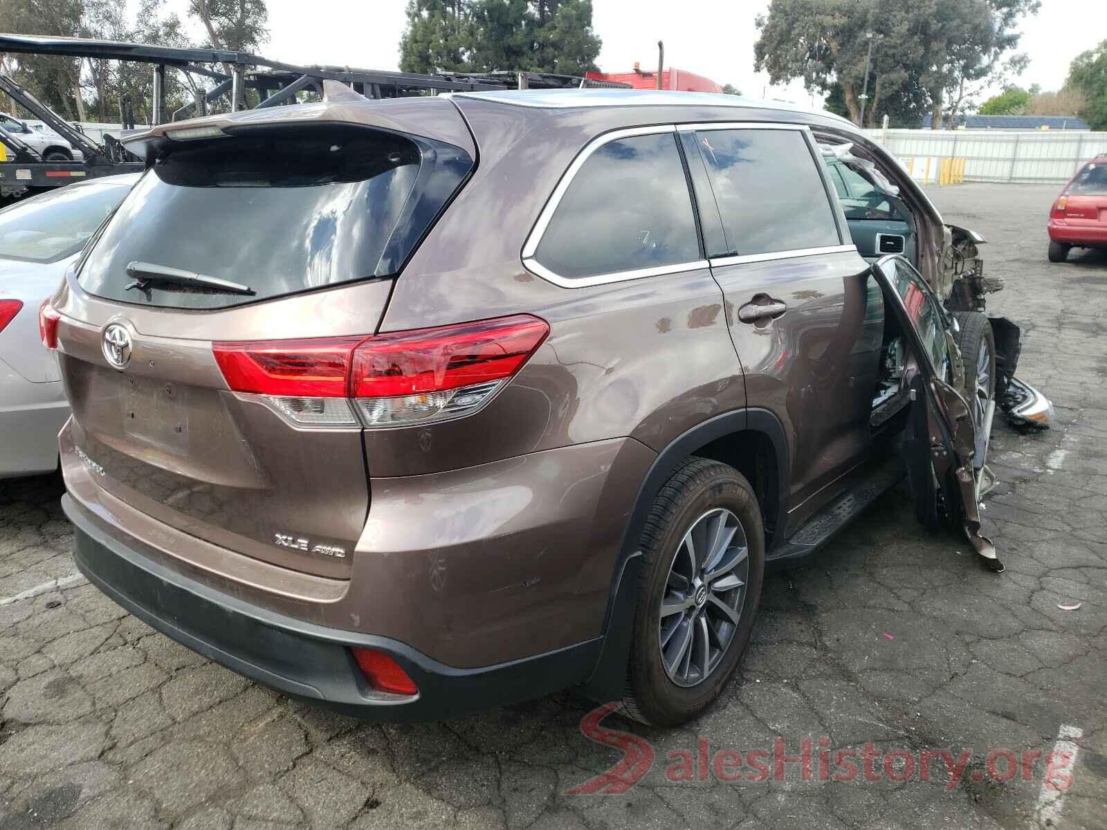 5TDJZRFH0JS848423 2018 TOYOTA HIGHLANDER