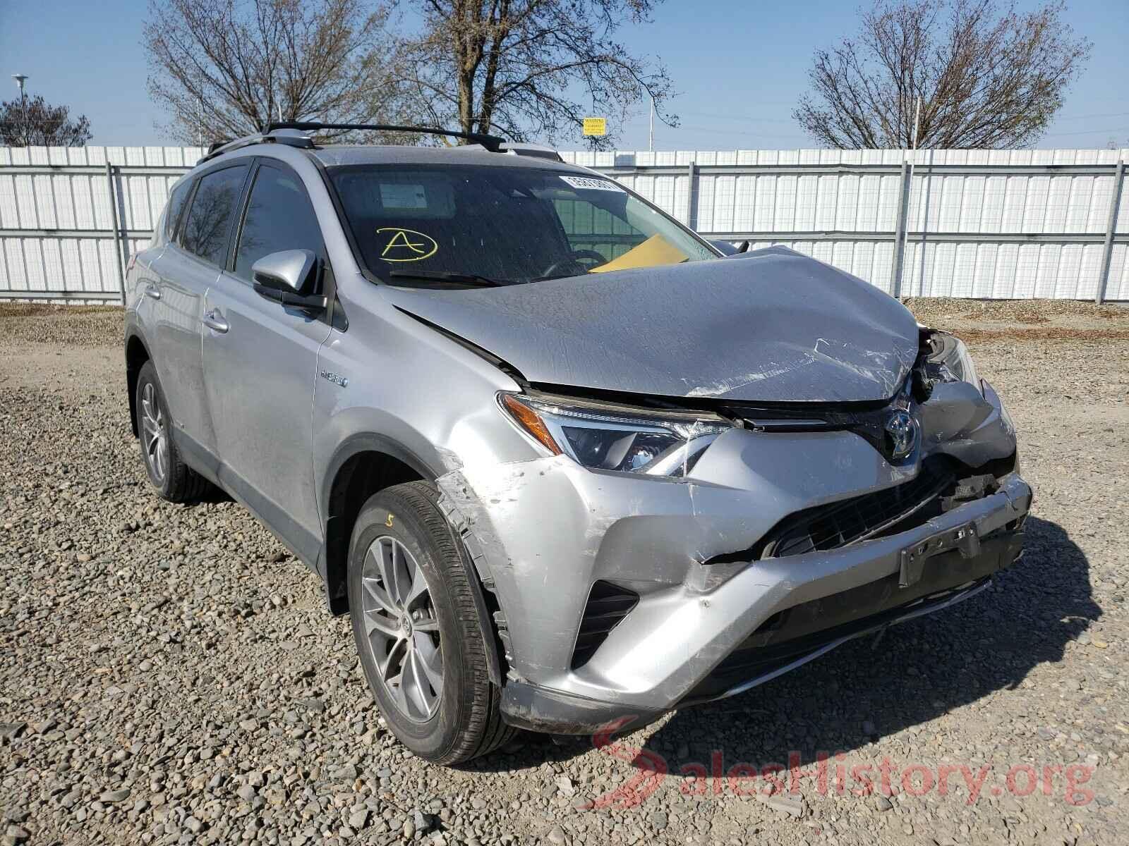 JTMRJREV6JD189017 2018 TOYOTA RAV4