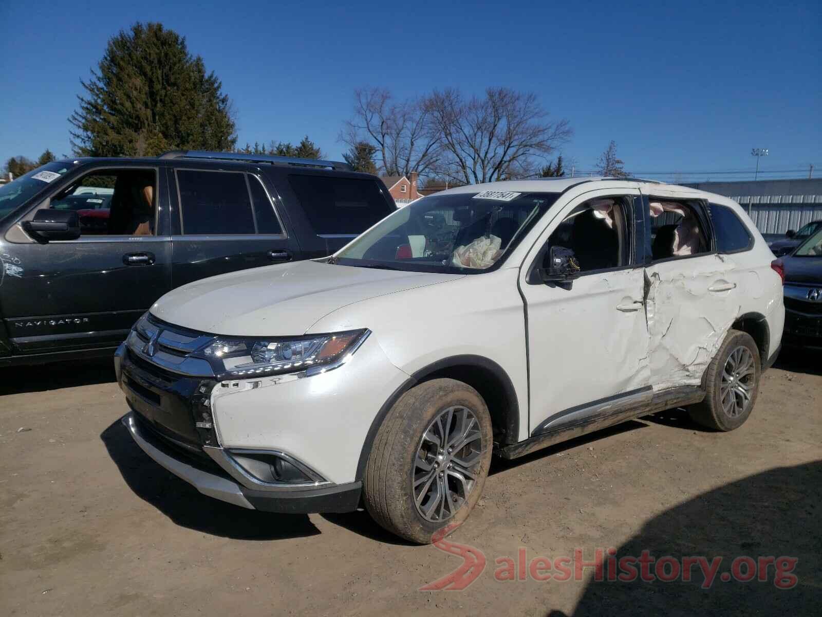 JA4AZ3A33HZ009667 2017 MITSUBISHI OUTLANDER