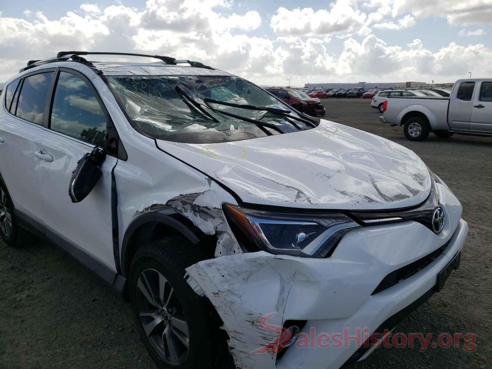 2T3WFREVXGW252796 2016 TOYOTA RAV4