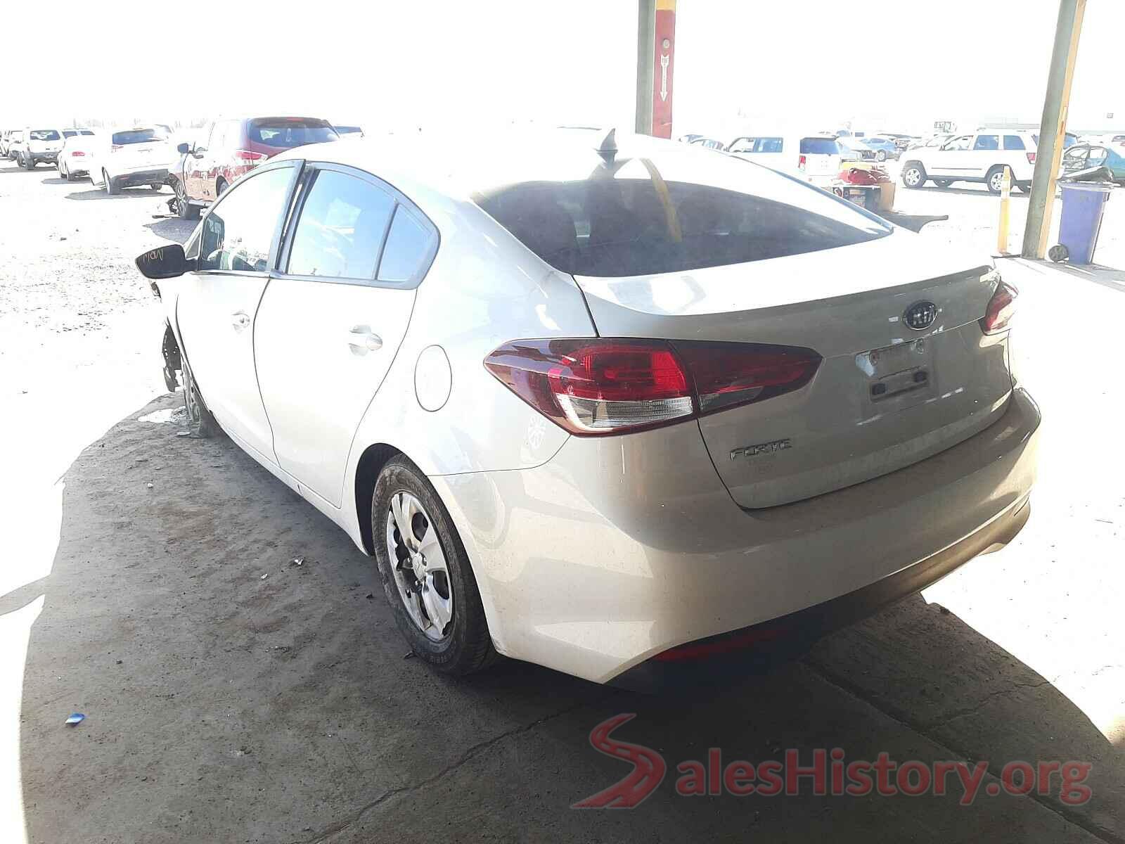 3KPFL4A71JE255270 2018 KIA FORTE