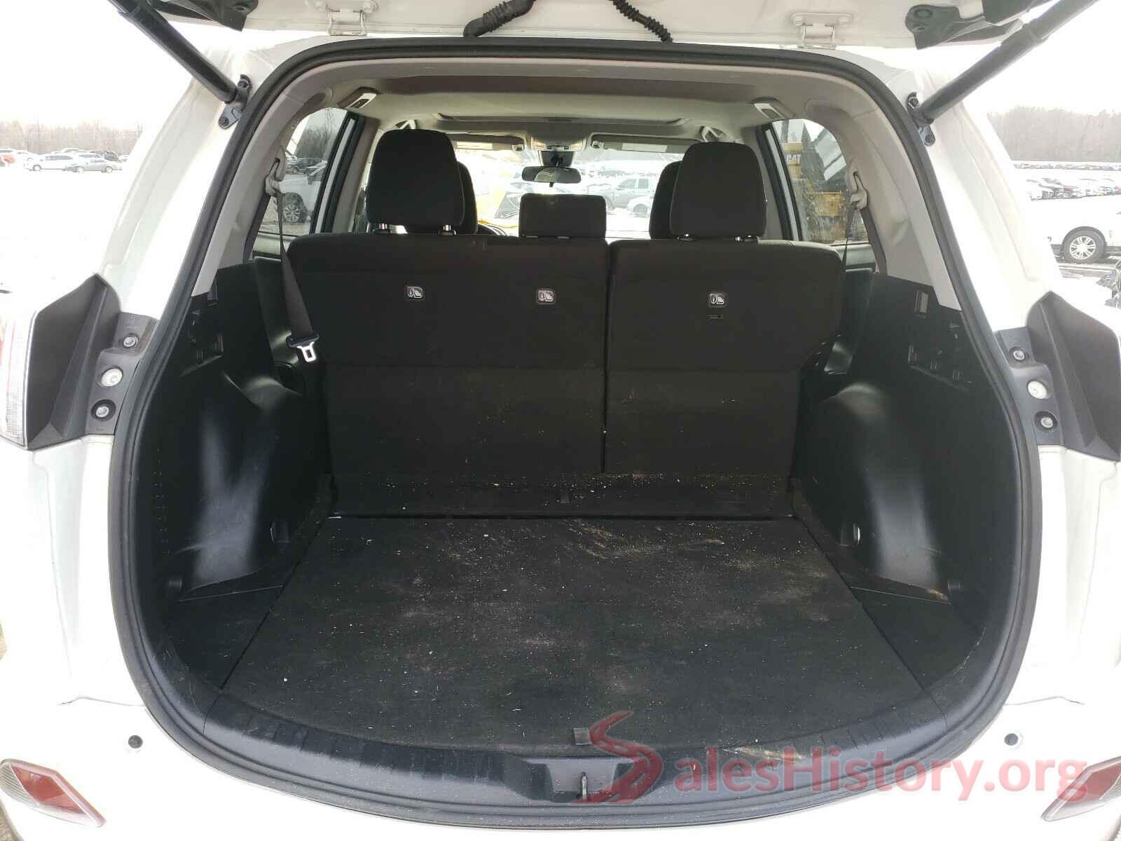 JTMWFREV2JJ152181 2018 TOYOTA RAV4