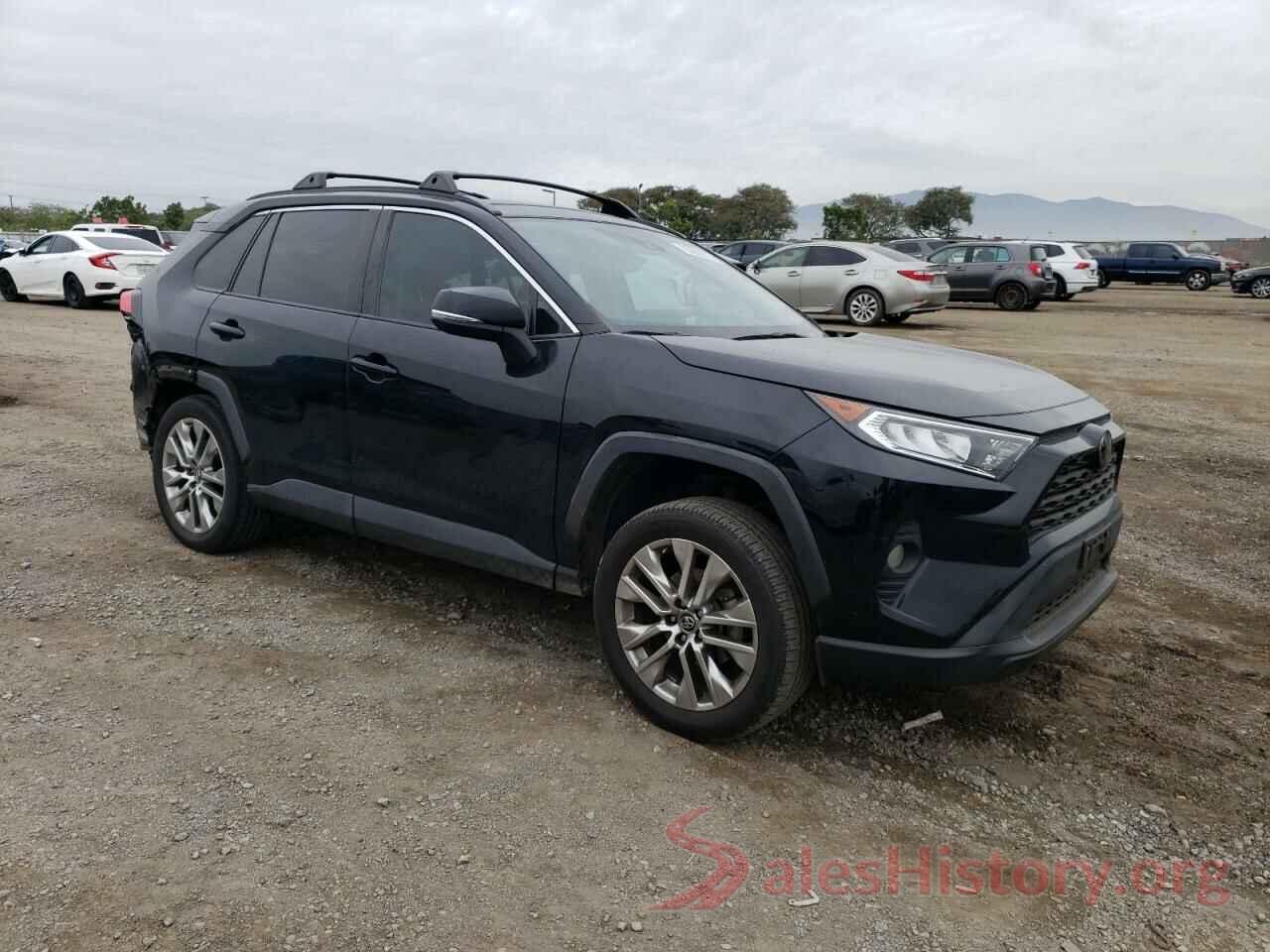 2T3C1RFV8KW047017 2019 TOYOTA RAV4