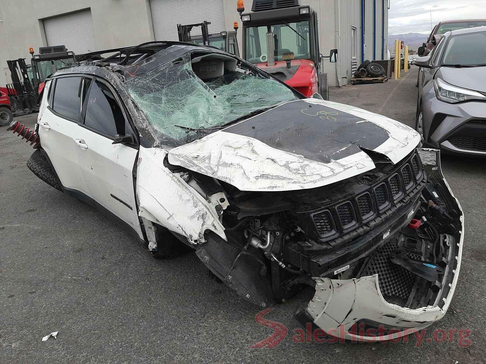 3C4NJDDB4JT328757 2018 JEEP COMPASS