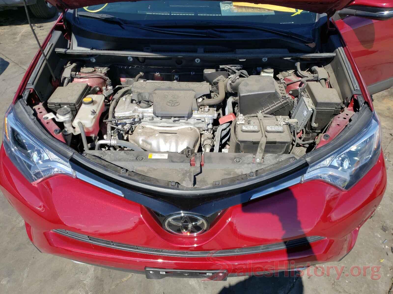 2T3WFREV0JW480619 2018 TOYOTA RAV4