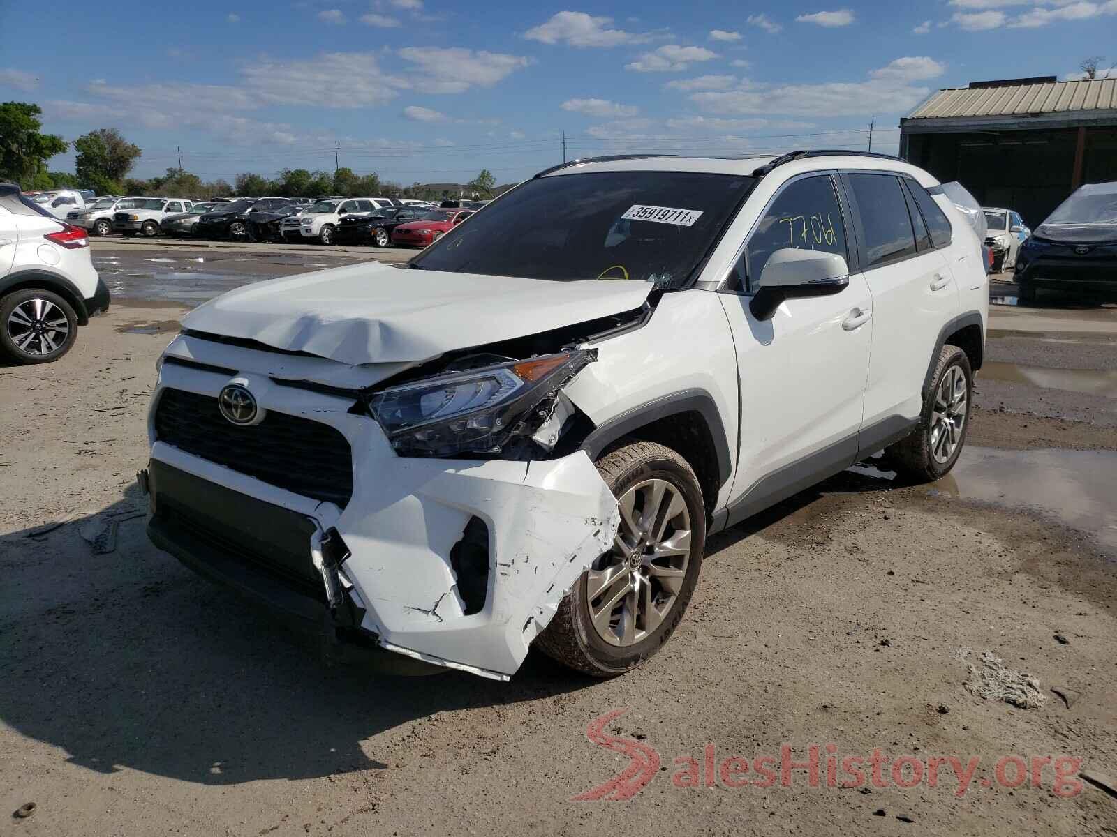 JTMC1RFV6KD020735 2019 TOYOTA RAV4