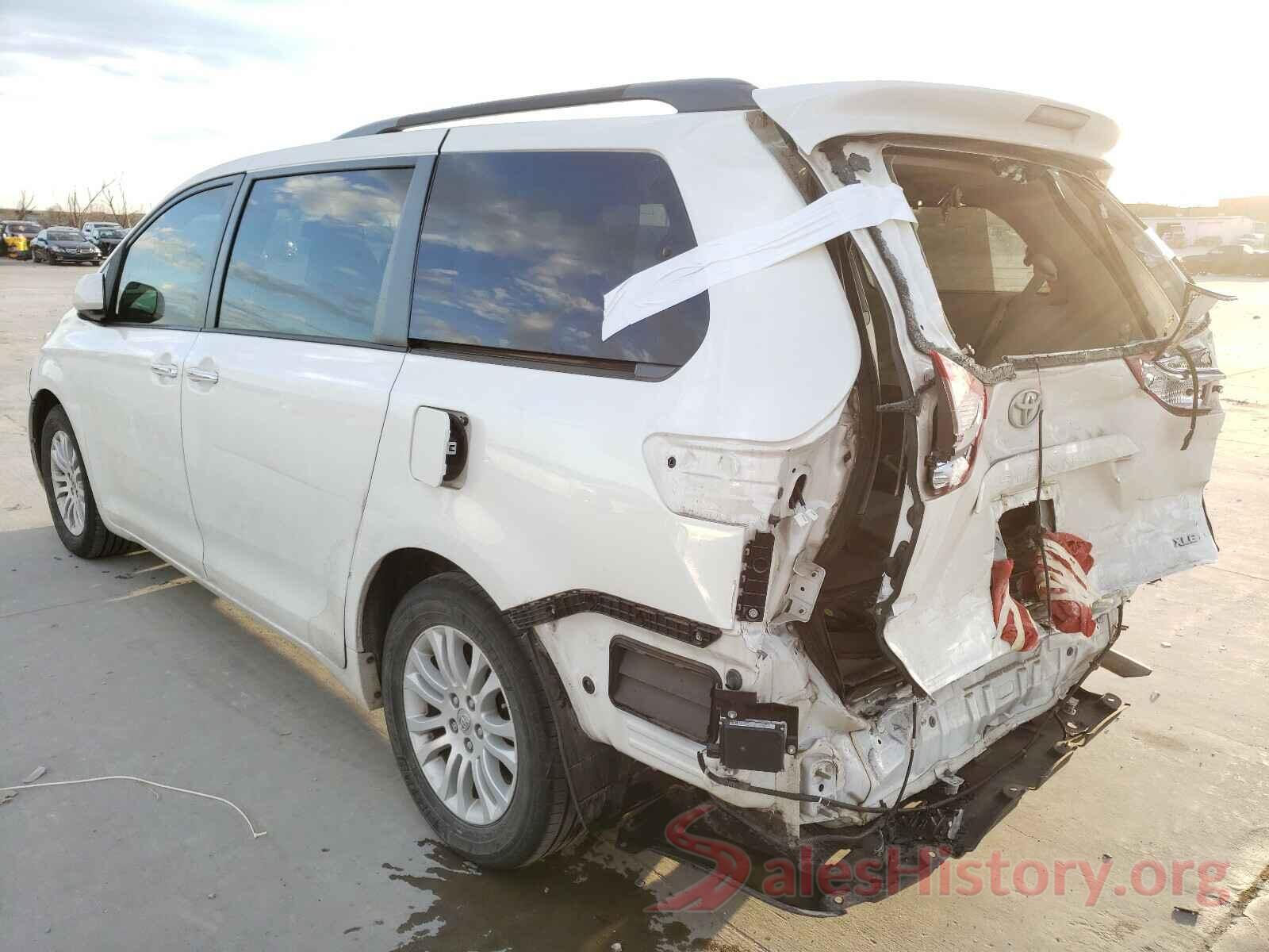 5TDYZ3DC8HS864303 2017 TOYOTA SIENNA