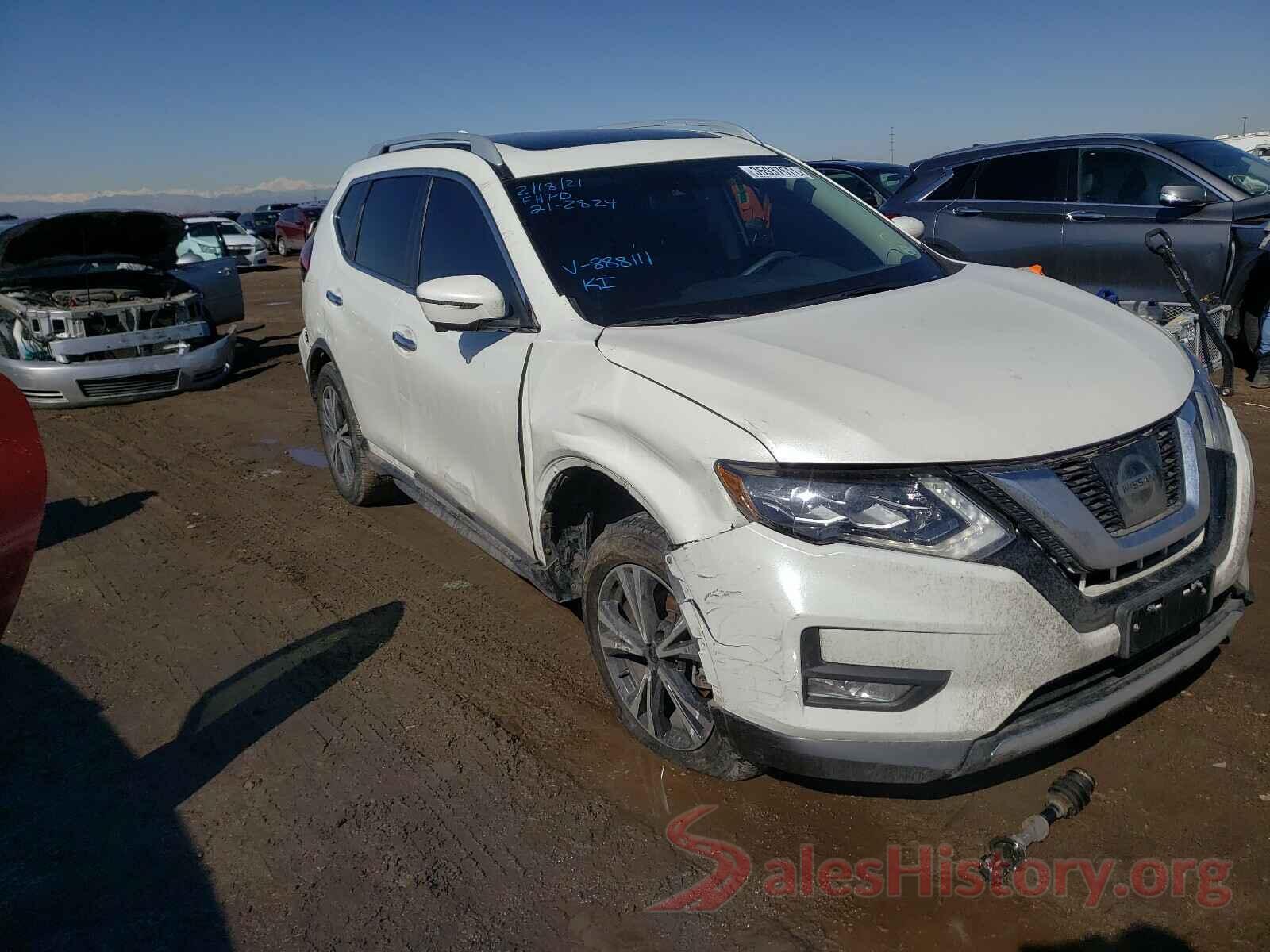 5N1AT2MV4HC888111 2017 NISSAN ROGUE