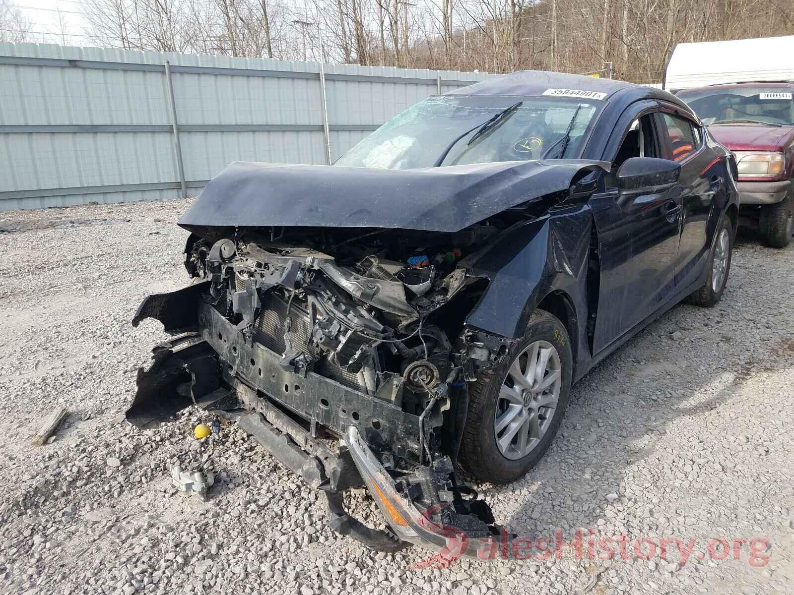 3MZBN1U75JM158434 2018 MAZDA 3