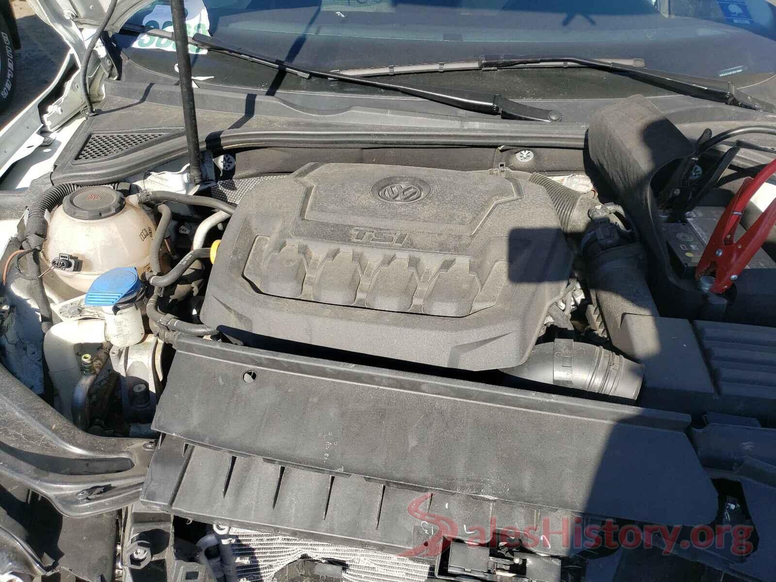 1VWAA7A37JC015837 2018 VOLKSWAGEN PASSAT