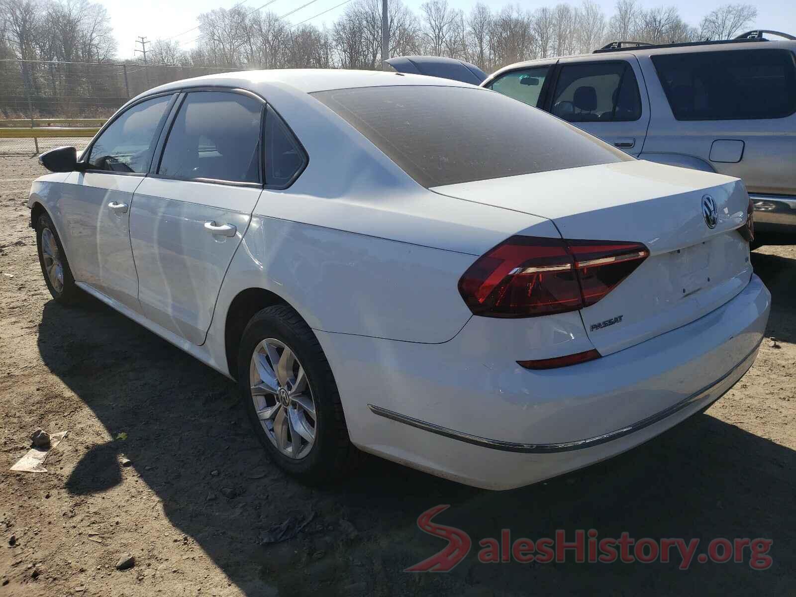 1VWAA7A37JC015837 2018 VOLKSWAGEN PASSAT