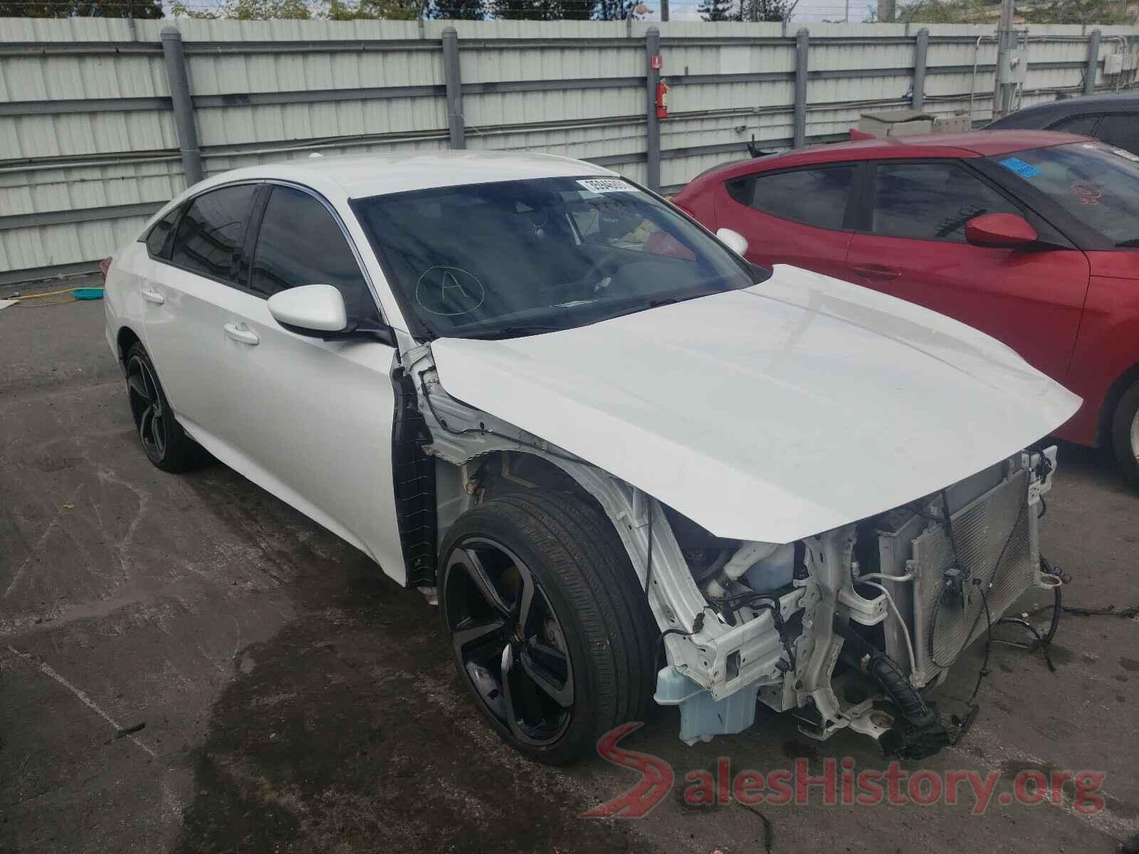 1HGCV1F32JA260659 2018 HONDA ACCORD