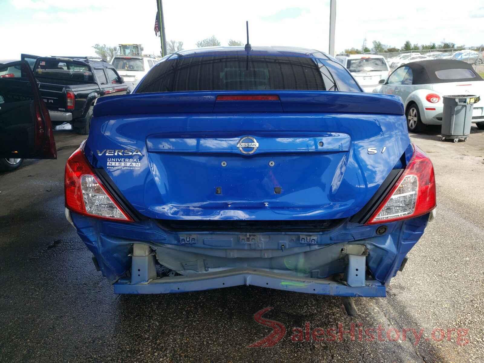 3N1CN7AP7HL828440 2017 NISSAN VERSA