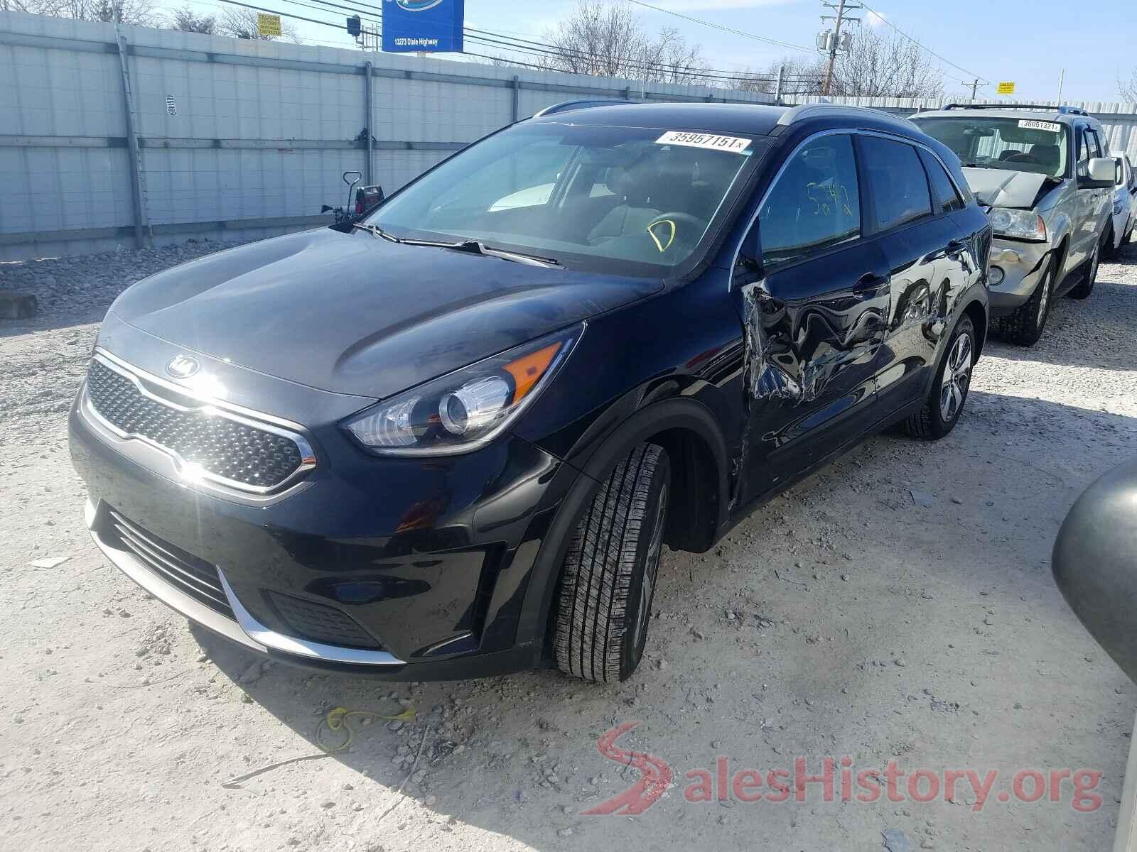 KNDCB3LC0K5304661 2019 KIA NIRO