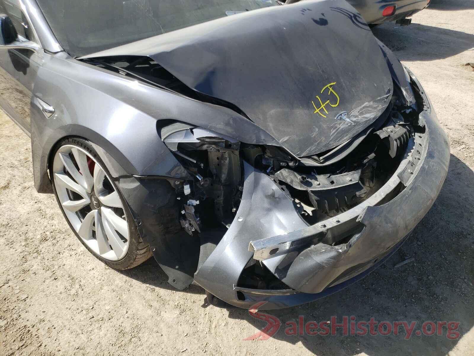 5YJ3E1EB2JF083304 2018 TESLA MODEL 3