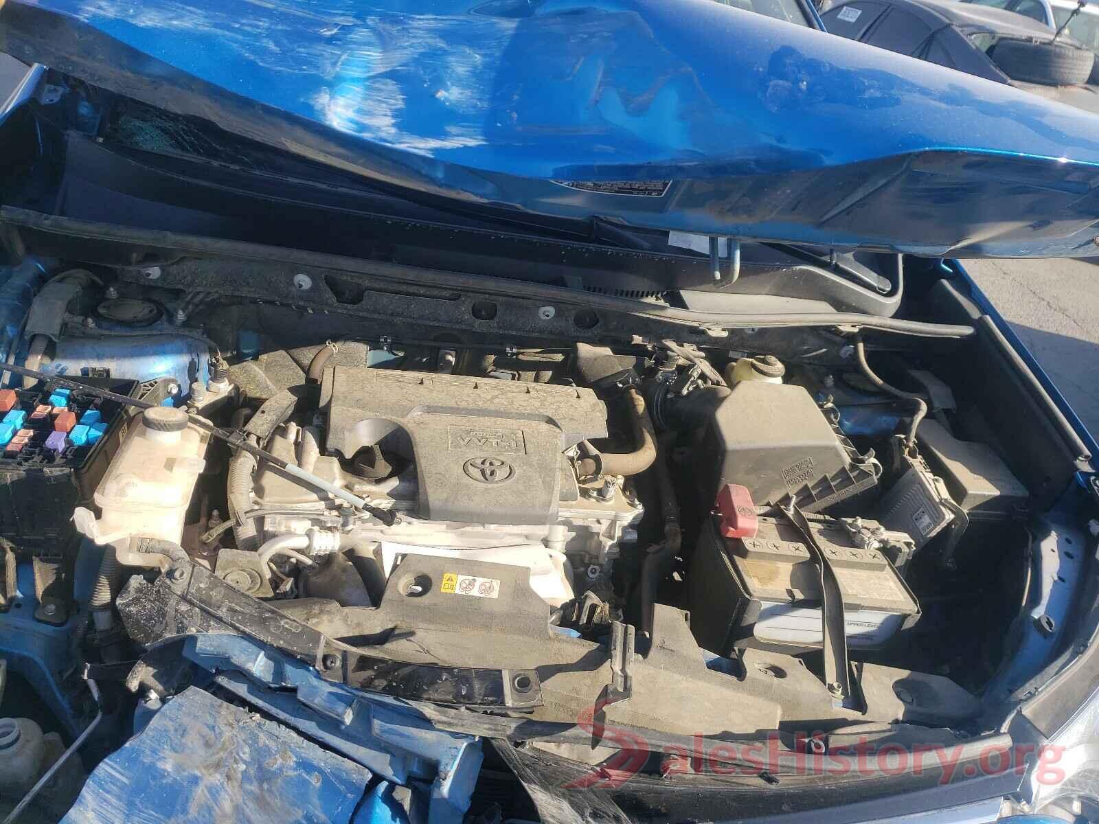 JTMZFREV3JJ210425 2018 TOYOTA RAV4