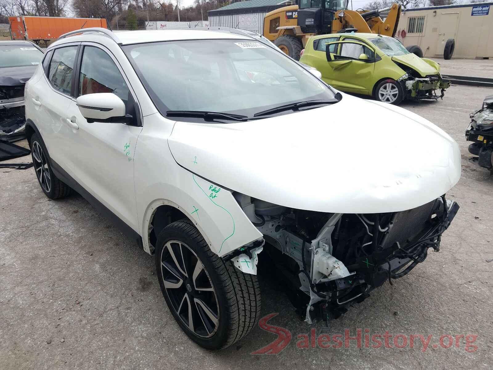 JN1BJ1CR9HW139996 2017 NISSAN ROGUE