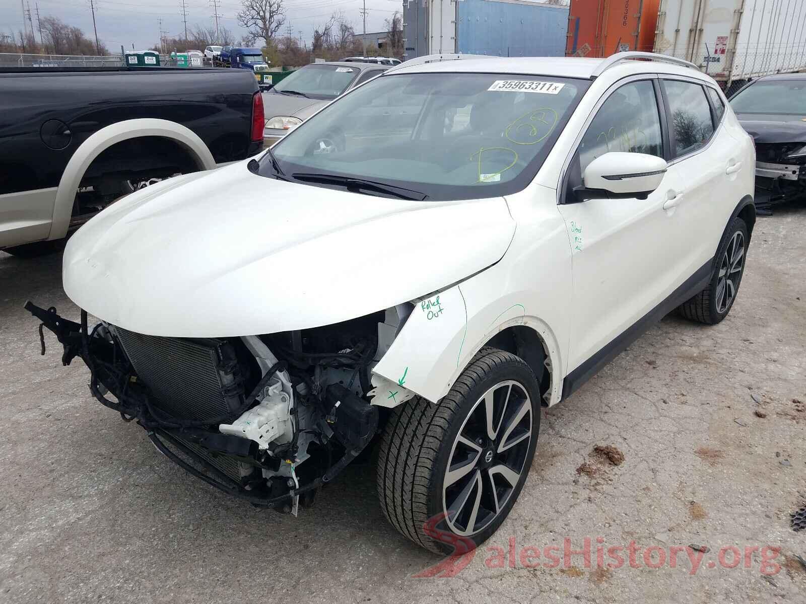 JN1BJ1CR9HW139996 2017 NISSAN ROGUE