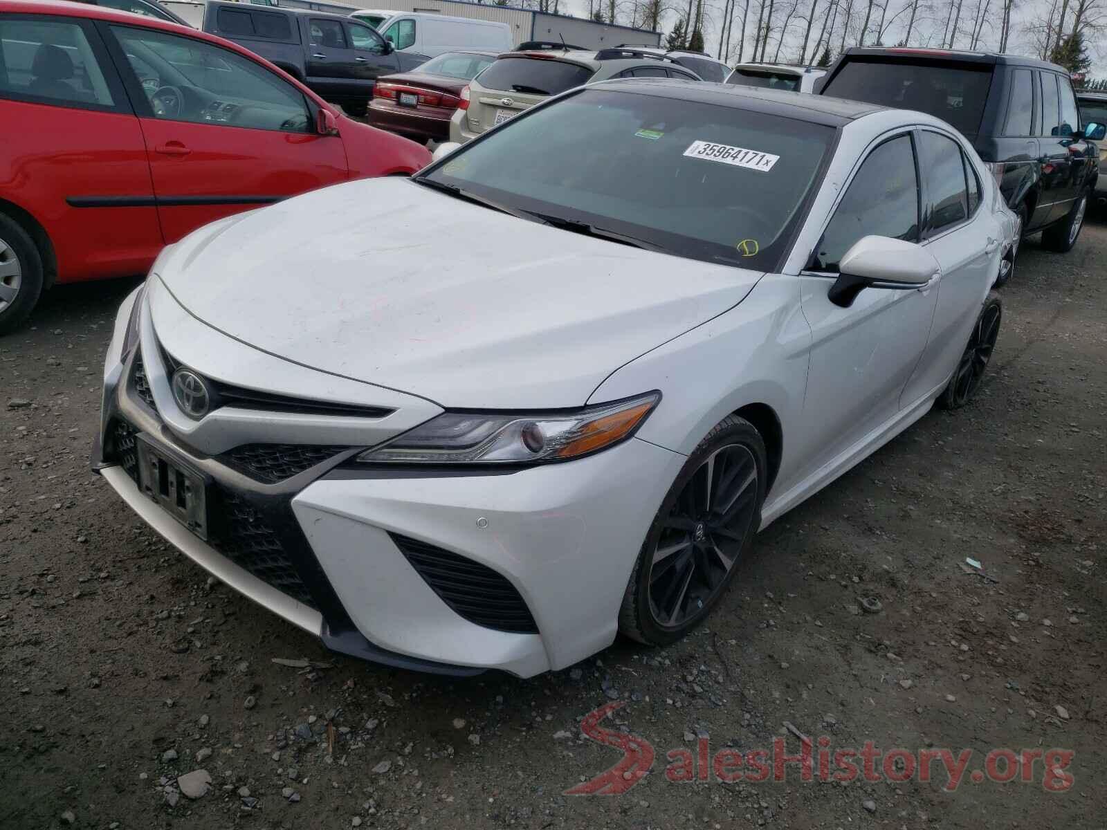 4T1B61HK1JU103680 2018 TOYOTA CAMRY