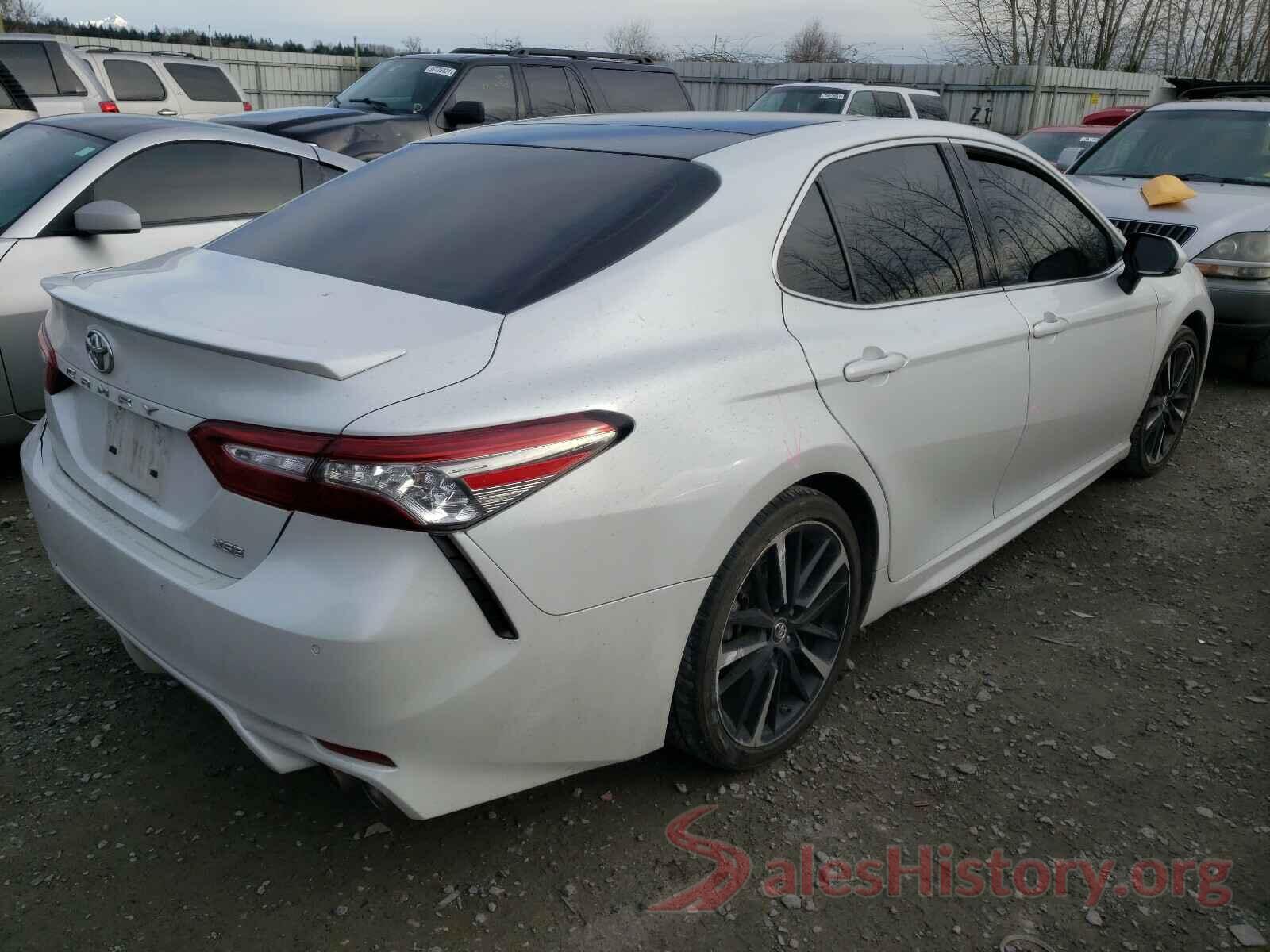 4T1B61HK1JU103680 2018 TOYOTA CAMRY