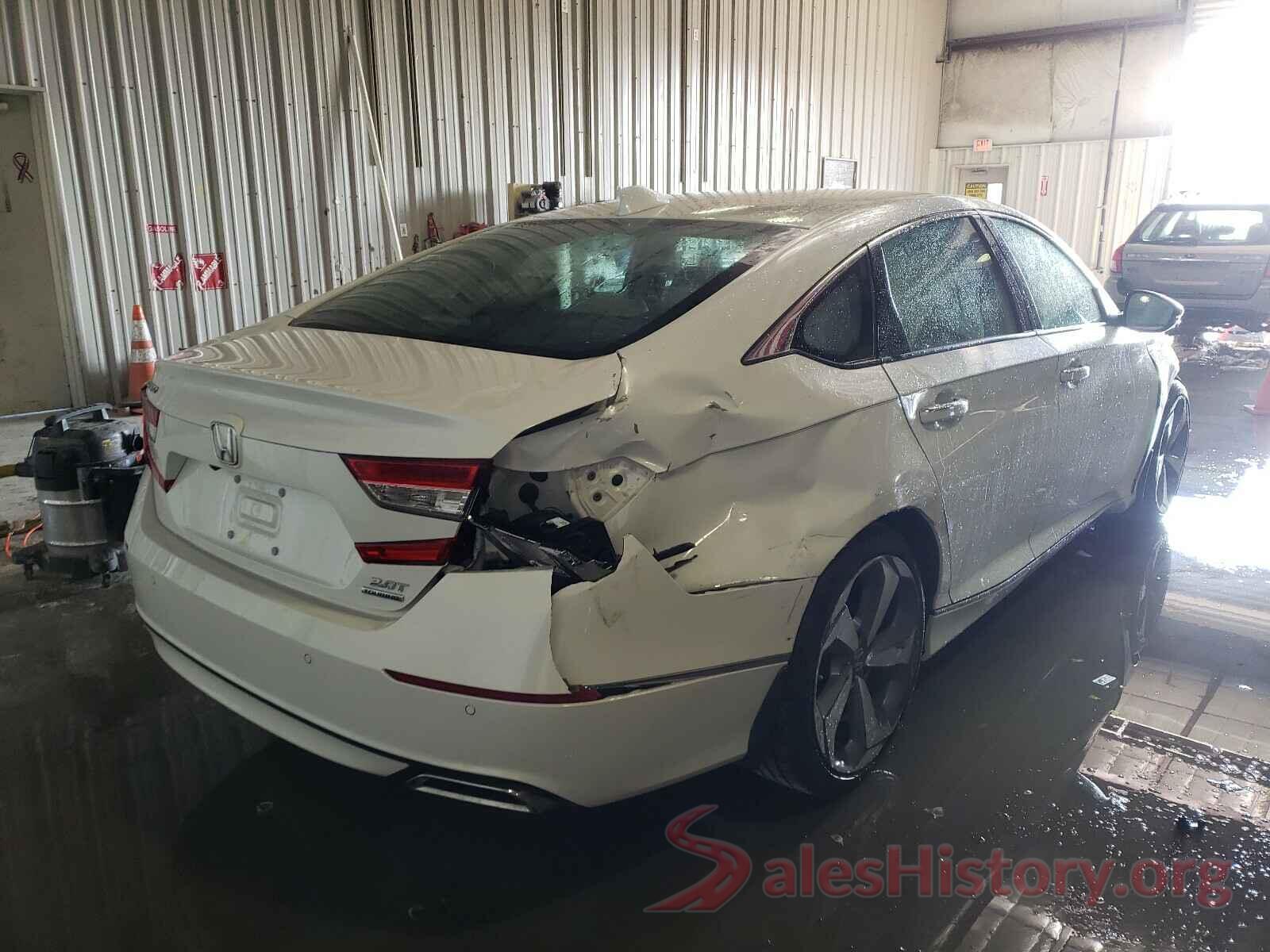 1HGCV2F92JA053084 2018 HONDA ACCORD