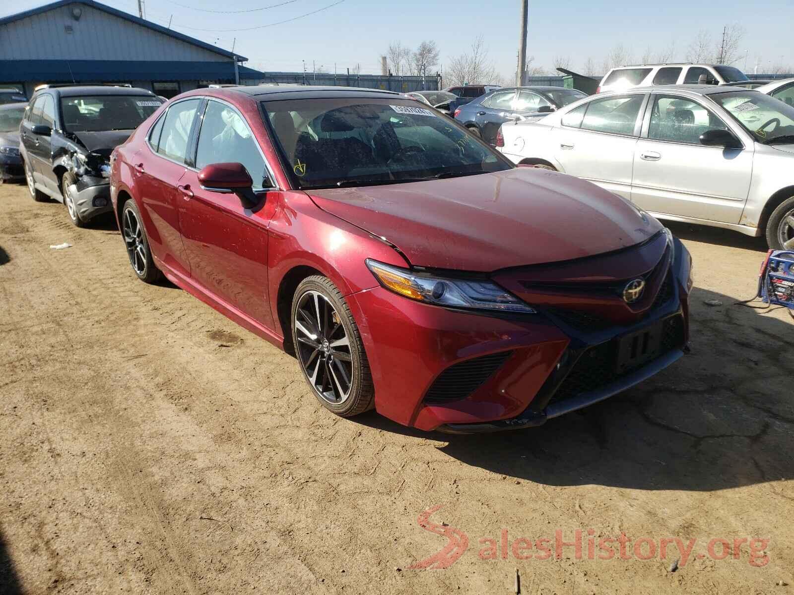 4T1B61HK7JU577018 2018 TOYOTA CAMRY