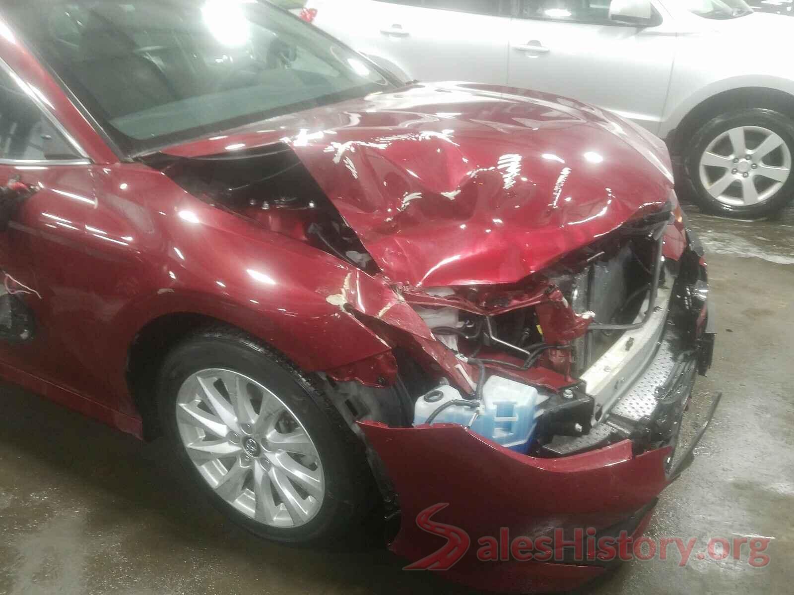 4T1B11HK0JU534588 2018 TOYOTA CAMRY