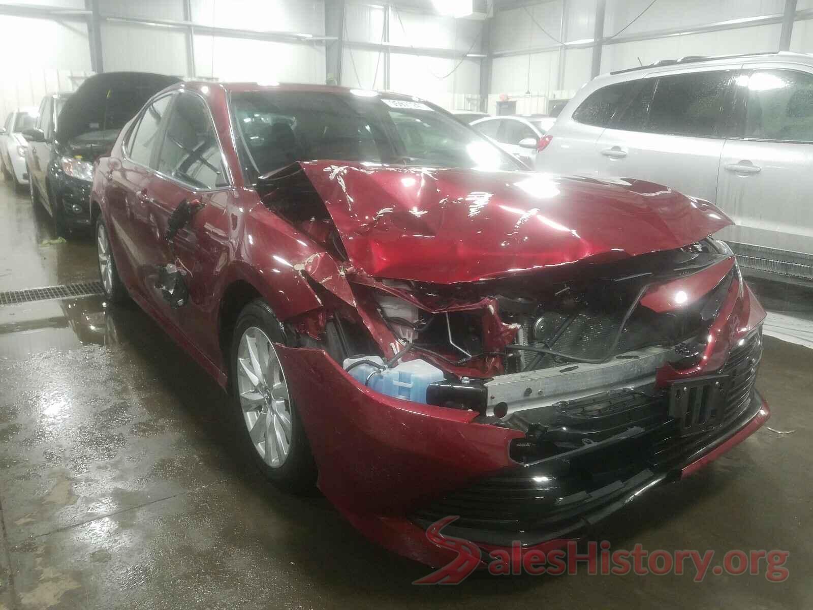 4T1B11HK0JU534588 2018 TOYOTA CAMRY