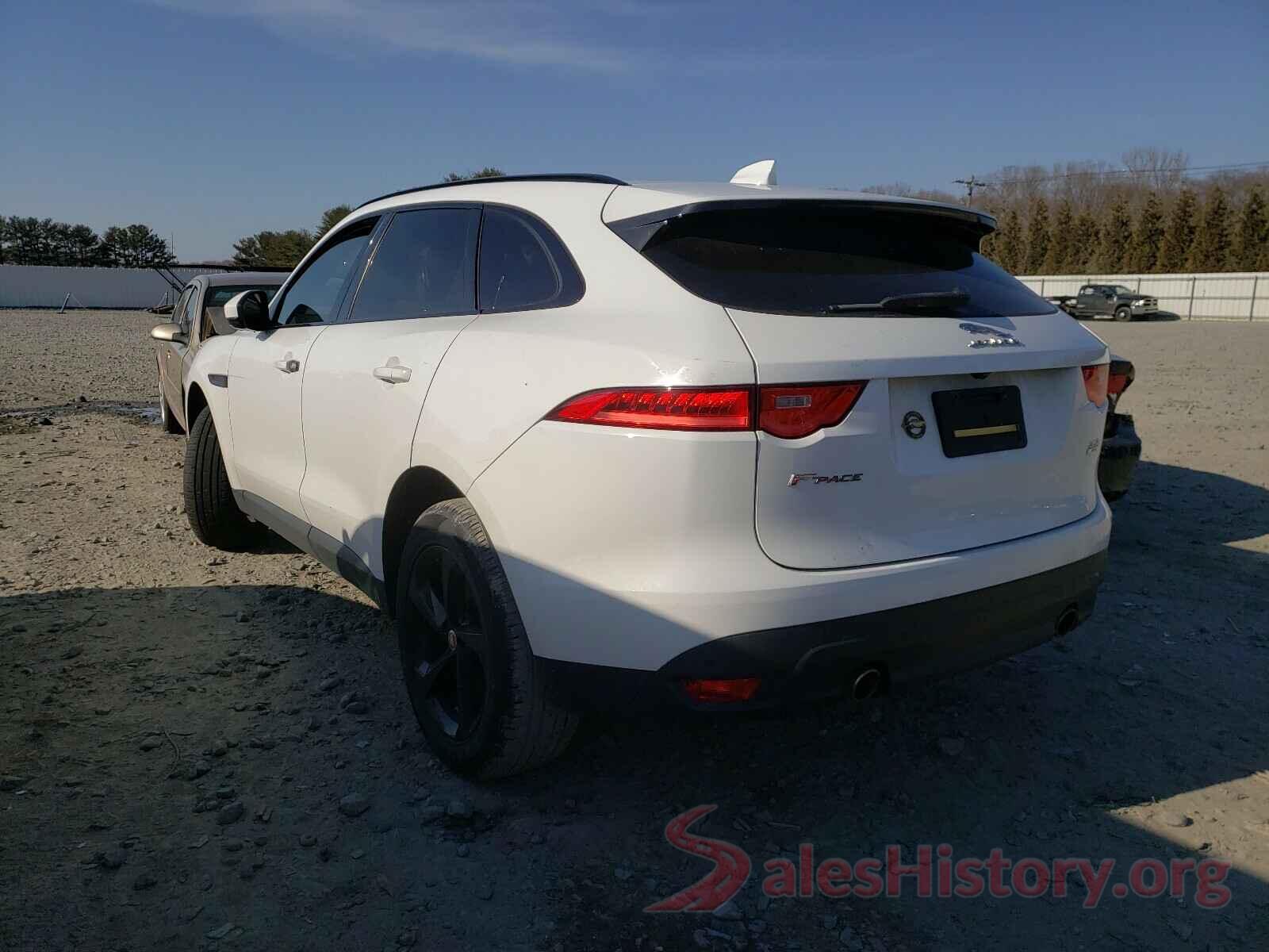 SADCJ2BV7HA075156 2017 JAGUAR F-PACE