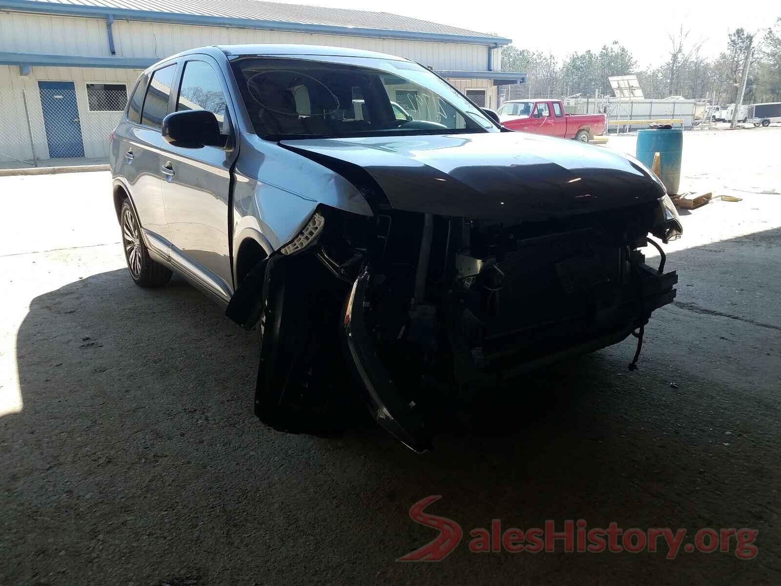 JA4AD2A3XKZ038163 2019 MITSUBISHI OUTLANDER