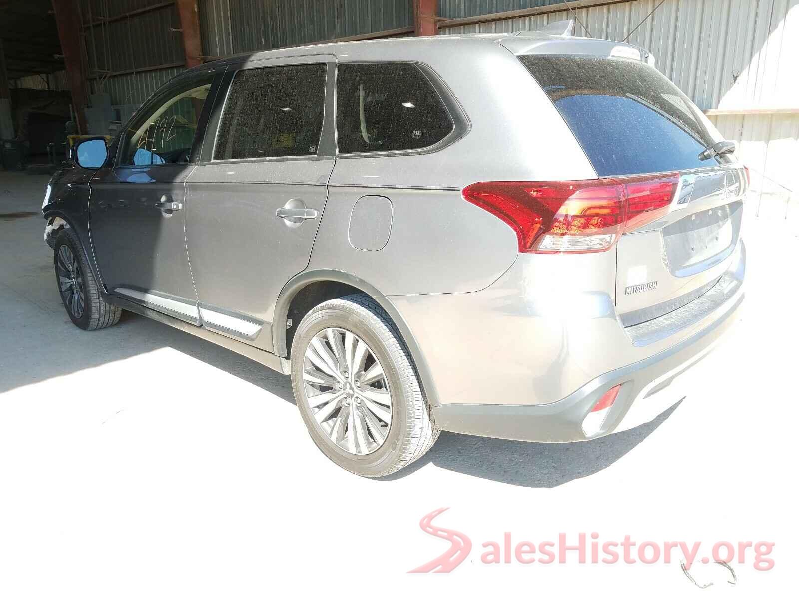 JA4AD2A3XKZ038163 2019 MITSUBISHI OUTLANDER