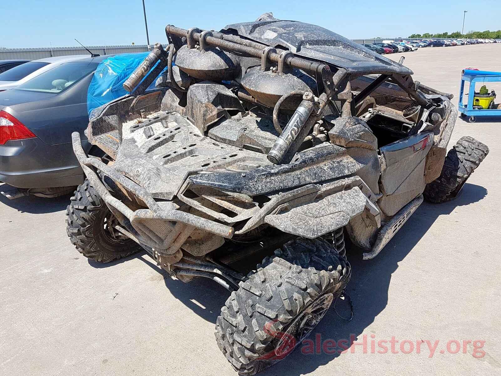 3JBVXAW44JK002090 2018 CAN-AM SIDEBYSIDE