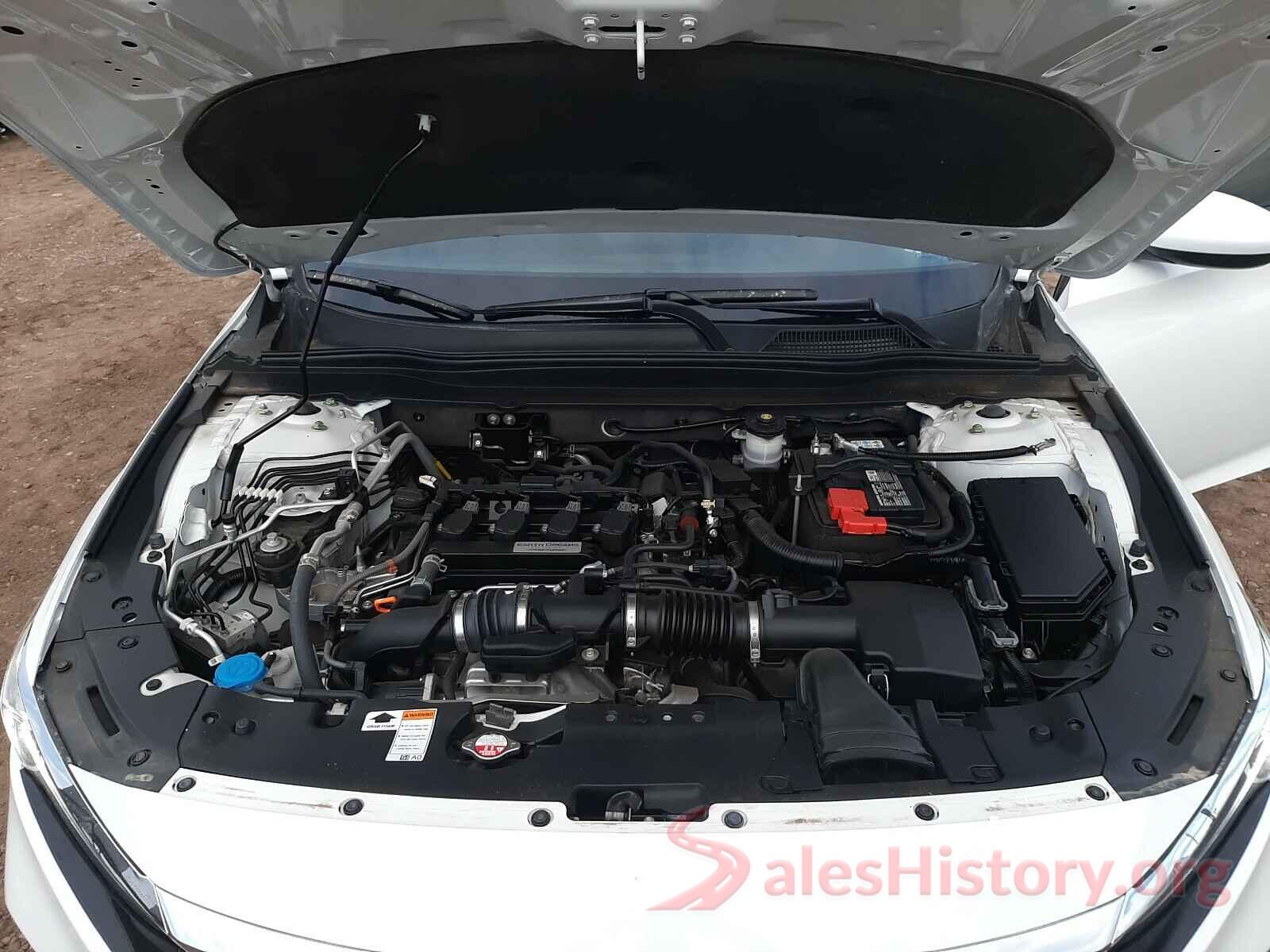 1HGCV1F10JA152779 2018 HONDA ACCORD