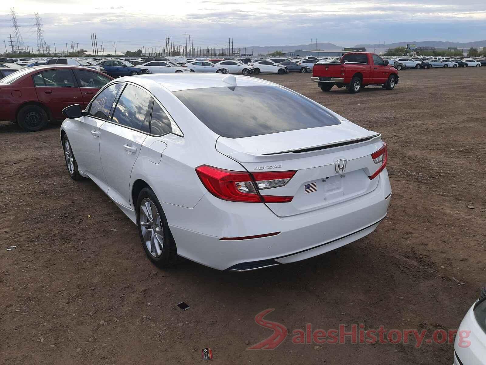 1HGCV1F10JA152779 2018 HONDA ACCORD