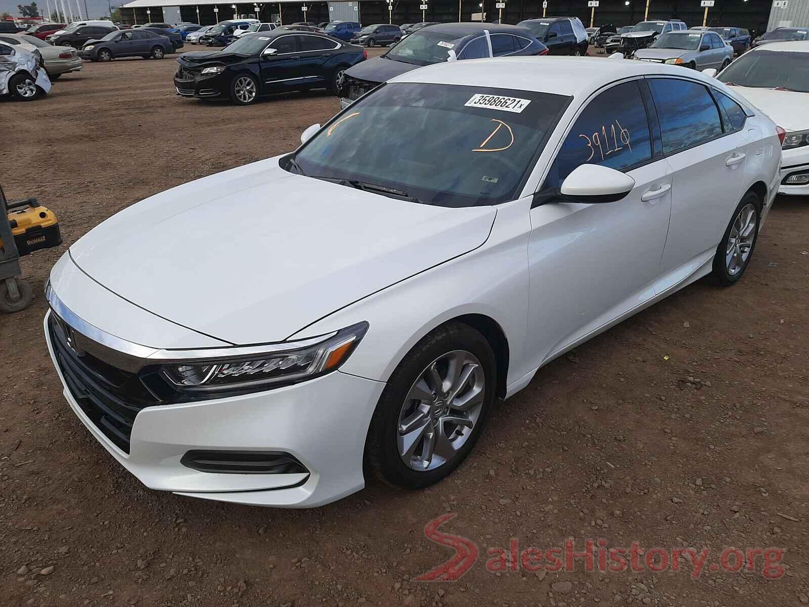 1HGCV1F10JA152779 2018 HONDA ACCORD