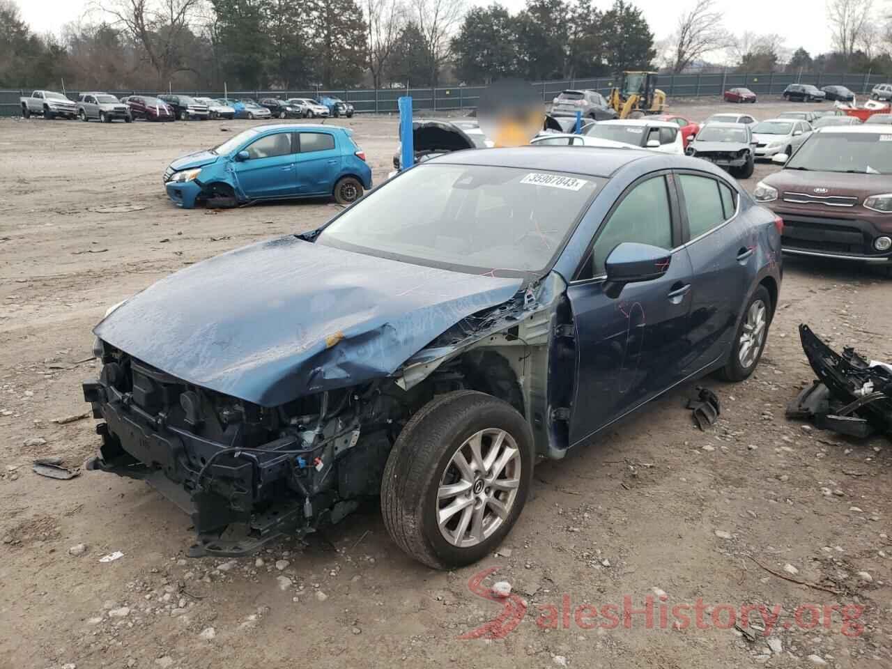 3MZBN1U73JM159923 2018 MAZDA 3