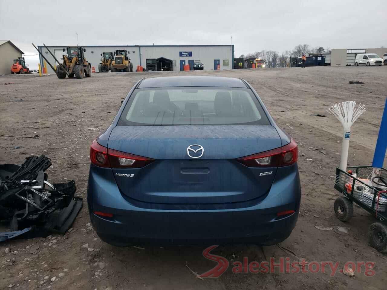 3MZBN1U73JM159923 2018 MAZDA 3