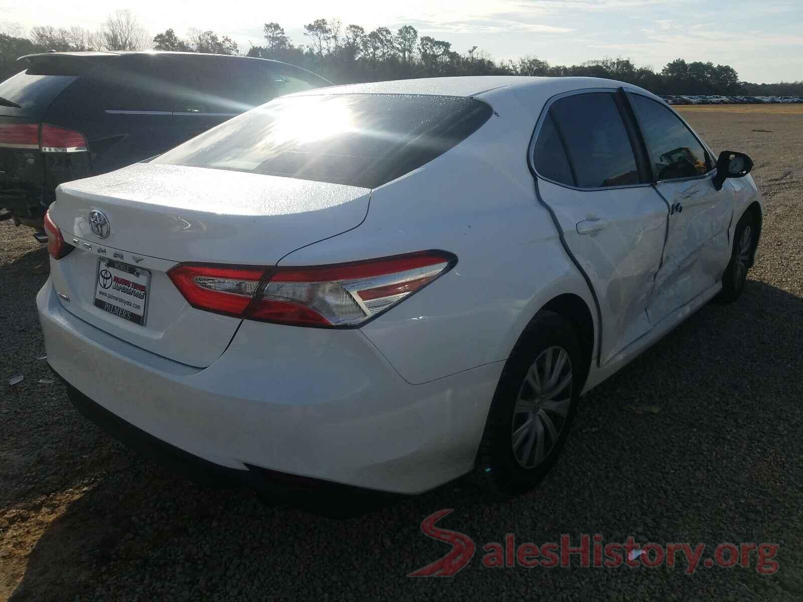 4T1B11HK0JU068354 2018 TOYOTA CAMRY