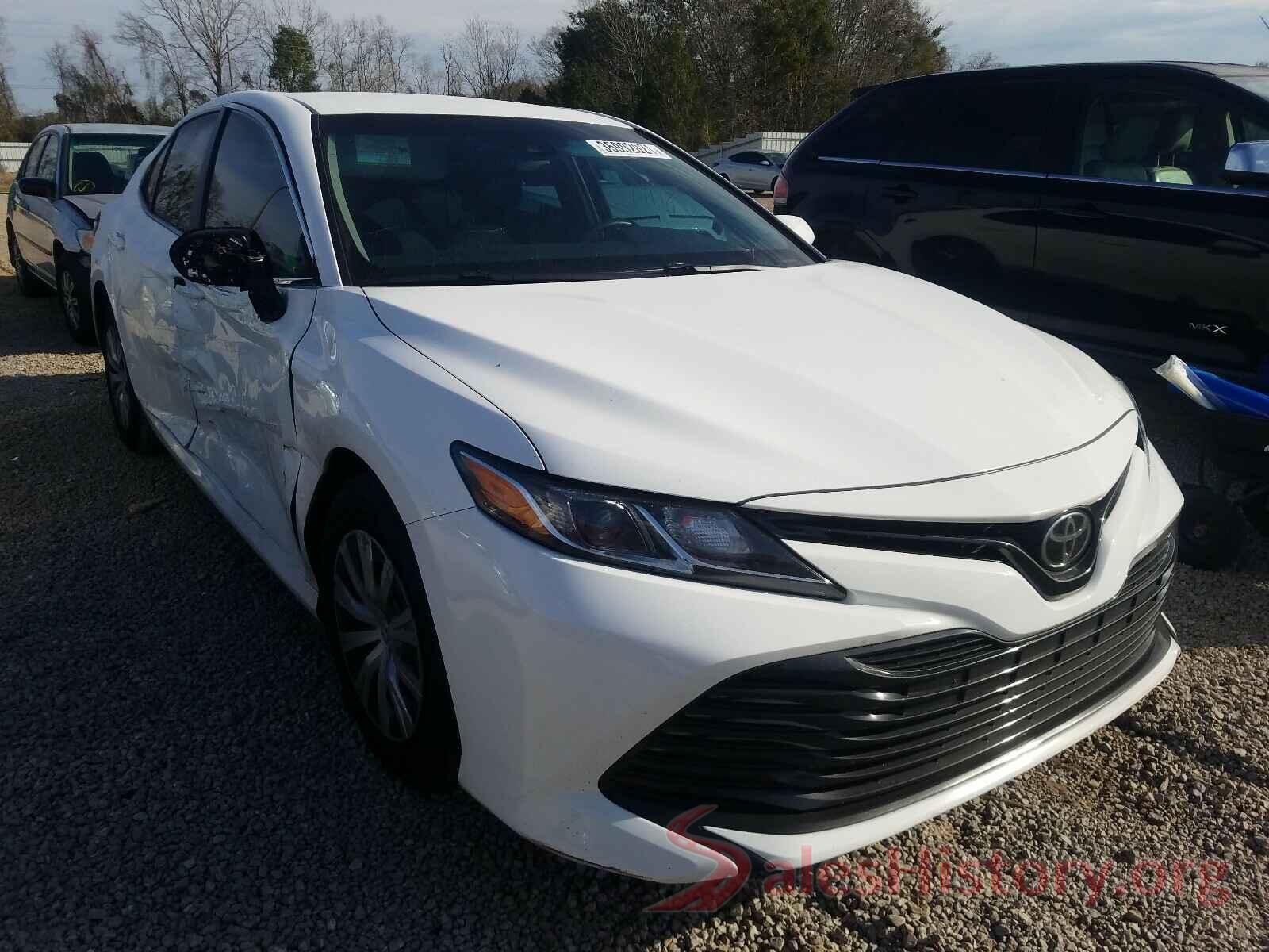 4T1B11HK0JU068354 2018 TOYOTA CAMRY